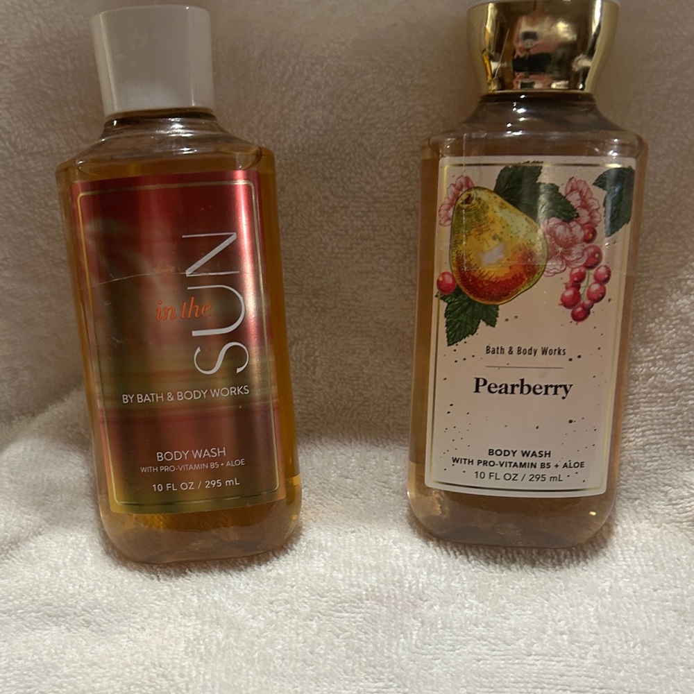 Bath & Body Works Gold Body Wash Luxurious Scent body wash bundle